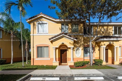 Lake Townhome/Townhouse For Sale in Homestead, Florida