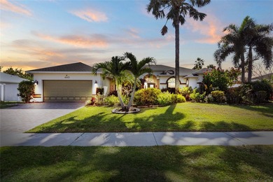 St. Lucie River Home For Sale in Port Saint Lucie Florida