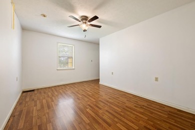 Welcome to 27653 US Highway 127 in Pikeville, Tennessee! This 3 - photo 9