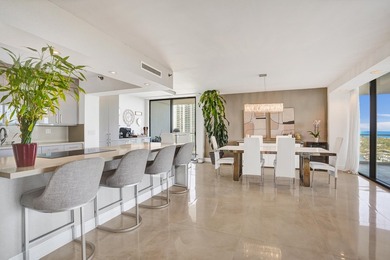 Welcome to elevated living at Turnberry Isle North. This - photo 11