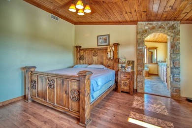 Golden Eagle Ranch - You have to see this one to believe it. The - photo 15