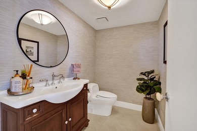 Welcome to elevated living at Turnberry Isle North. This - photo 20
