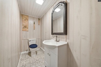PLEASE VIEW VIRTUAL TOUR LINK! Welcome to lake living in the - photo 21