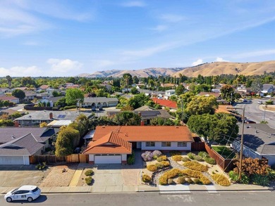 Welcome to 40692 Ladero St, an inviting single-story - photo 36
