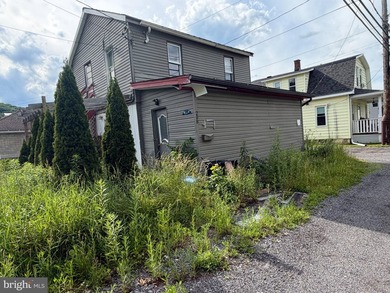 Additional listing photo 3
