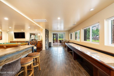 Welcome to the ultimate multi-generational golf estate located - photo 55