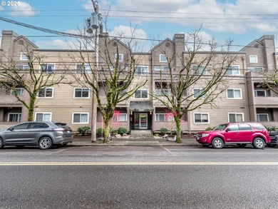 Willamette River - Multnomah County Condo For Sale in Portland Oregon