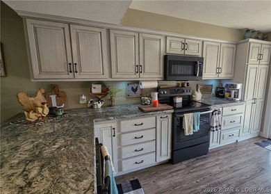 Enjoy peaceful country living on this beautiful 6+ acre property - photo 18