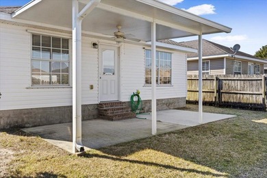 Welcome to this inviting and well-maintained Shadow Lakes patio - photo 21