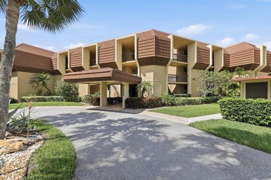 Welcome to Woodland Lakes - A Premier 55+ Community in Palm - photo 1