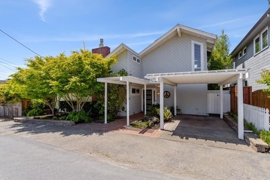Nestled in an ideal location, 129 Santa Cruz Ave offers stunning - photo 8