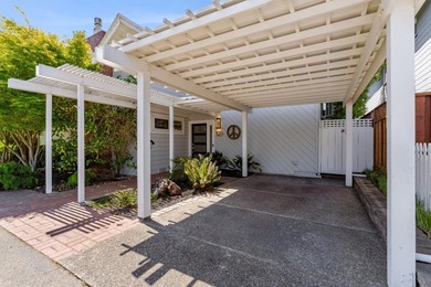 Nestled in an ideal location, 129 Santa Cruz Ave offers stunning - photo 10