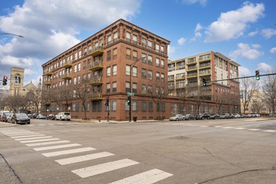 Lake Michigan - Cook County Condo For Sale in Chicago Illinois
