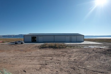 This is a one of a kind property! Lake access, and an 18,000 - photo 8