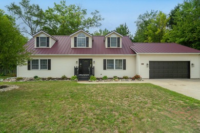 Gourdneck Lake Home Sale Pending in Portage Michigan