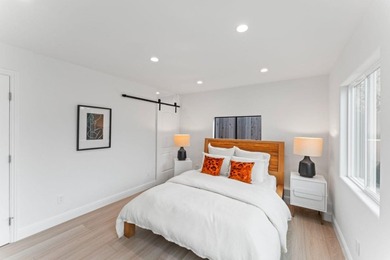 Modern Two-Story Elegance in Central Brisbane Minutes from SF & - photo 20