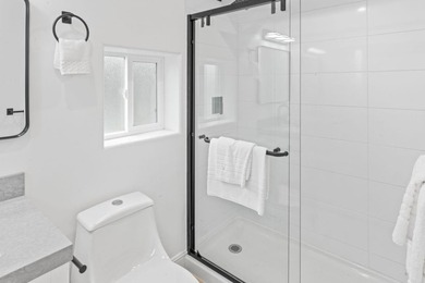 Modern Two-Story Elegance in Central Brisbane Minutes from SF & - photo 23