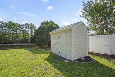 Price Improvement! Beautifully updated 3BR/2BA pond-front home - photo 33