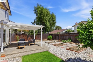 Well-maintained and thoughtfully updated 4-bedroom, 2.5-bath - photo 44