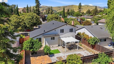 Well-maintained and thoughtfully updated 4-bedroom, 2.5-bath - photo 53