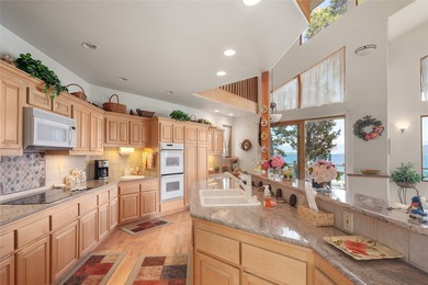 Welcome to your dream waterfront retreat! This immaculate 4,678 - photo 13