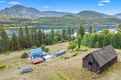 Lake Roosevelt Home For Sale in Northport Washington