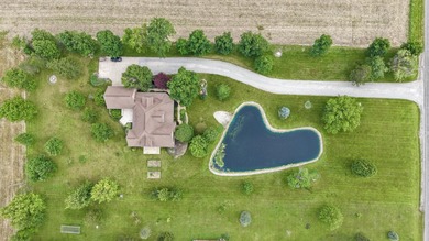 Welcome to a very carefully created and designed home promising - photo 4