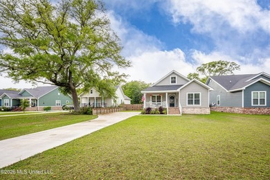 Quality new construction in Pascagoula just built in 2022! - photo 6