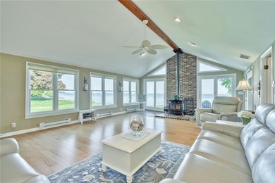 RARE FIND! Stunning 2400sf 4BR 3BA waterfront Cape Cod all - photo 14