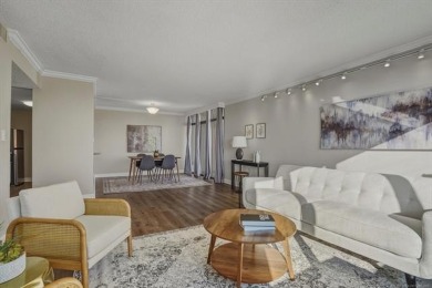 High-rise living ! 19th Floor Condo in the heart of Downtown