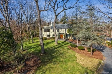 Welcome, to this very unique home where walls of glass showcase - photo 2