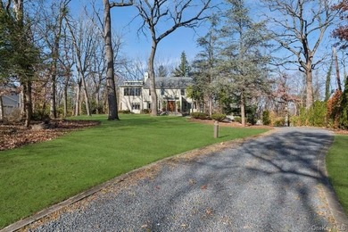 Welcome, to this very unique home where walls of glass showcase - photo 9
