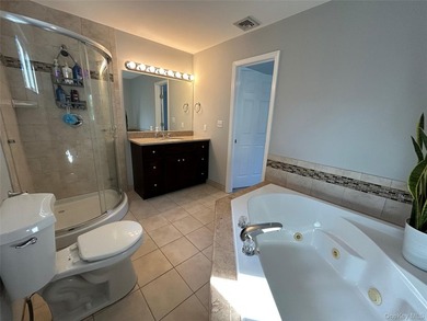 This stunning, meticulously maintained 4-bedroom, 2.5-bath - photo 15