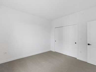 This home is located in one of Oak Creek's finest communities - photo 20