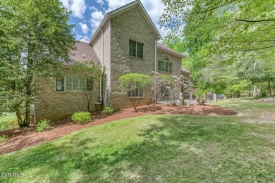 Tucked away on a quiet cul-de-sac in The Ridges, this - photo 41