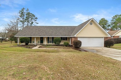 West Lake Manor Home For Sale in Hattiesburg Mississippi