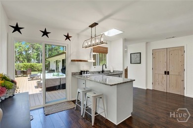 Private renovated oasis located just a short walk to Coffee - photo 13