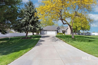 Lake Lowell Home Sale Pending in Nampa Idaho