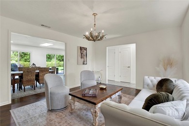 Private renovated oasis located just a short walk to Coffee - photo 24