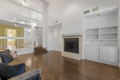 Arkansas River Condo For Sale in Maumelle Arkansas