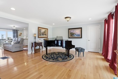 Exquisite Hayden Home in Smokerise with breathtaking panoramic - photo 10