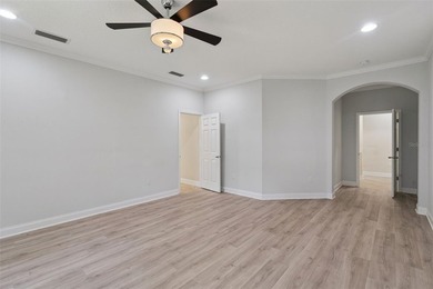 Welcome to this beautifully maintained 4-bedroom, 3-bath home - photo 18