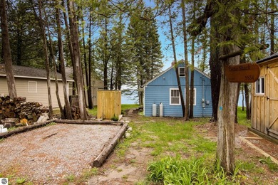 Beautiful, peaceful setting at The Cedars on Elk Lake. This - photo 8