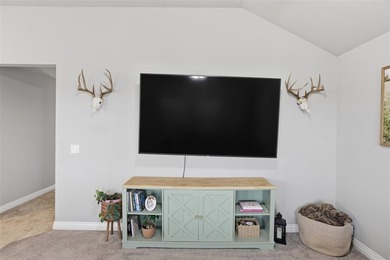BIG price improvement!! Welcome to this inviting 3 bedroom, 2 - photo 20