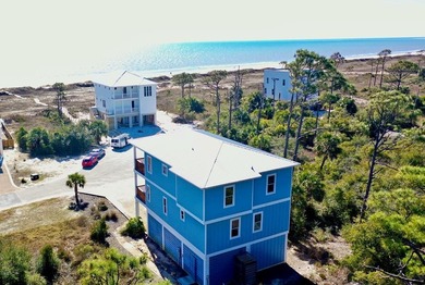 *Welcome to your dream coastal retreat! This stunning 4-bedroom - photo 31