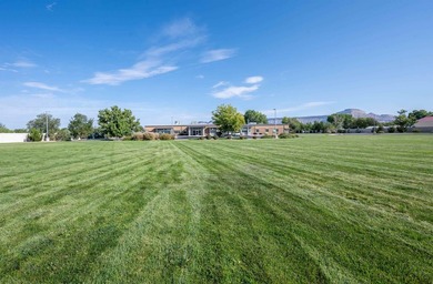 This gorgeous property, just off of the key roads of 32 Road and - photo 32