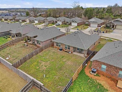 BIG price improvement!! Welcome to this inviting 3 bedroom, 2 - photo 33