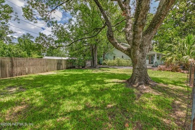 Fall in love with this charming Murray Hill bungalow - photo 50