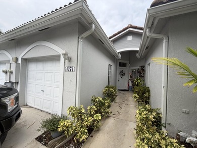 Welcome to this charming all ages, pet friendly, 3-bedroom - photo 3