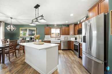 **** Sunday 6/21 Open House is cancelled per seller **** - photo 12
